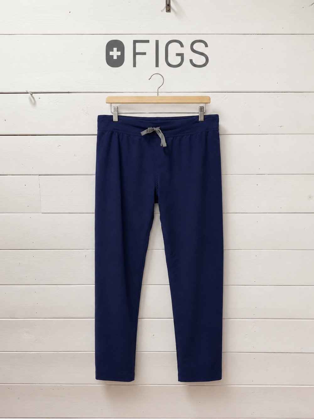 FIGS Navy Scrub Uniform – Size L